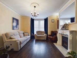 Living room- click for photo gallery